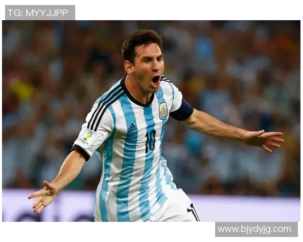 16号足球球星的传奇之路：从崭露头角到世界足坛的巅峰之战