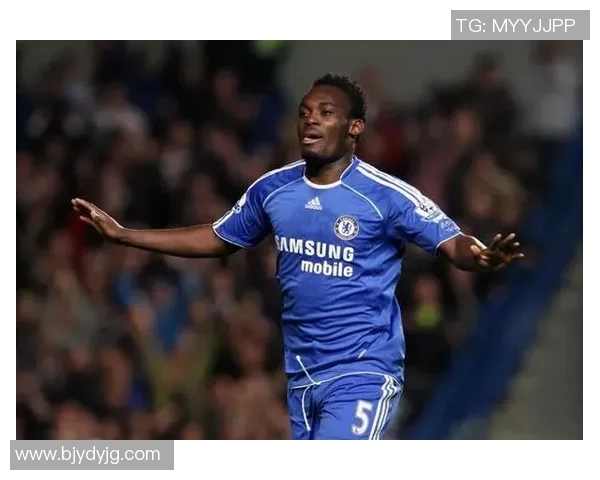 足球界黑人球星排名前十 揭秘他们在绿茵场上的传奇与荣耀