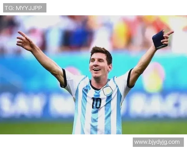 全球重量级足球巨星盘点这些球员在足坛的传奇地位与辉煌成就