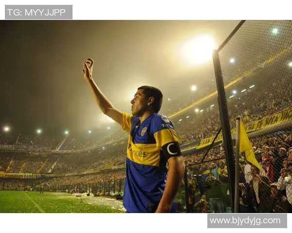 16号足球球星的传奇之路：从崭露头角到世界足坛的巅峰之战